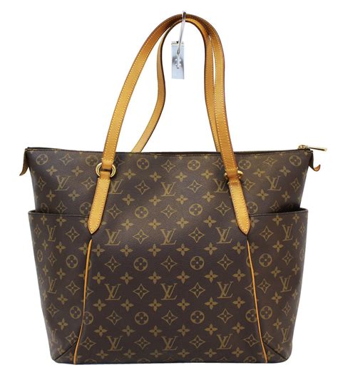 louis vuitton go bag|louis vuitton tote bag monogram.